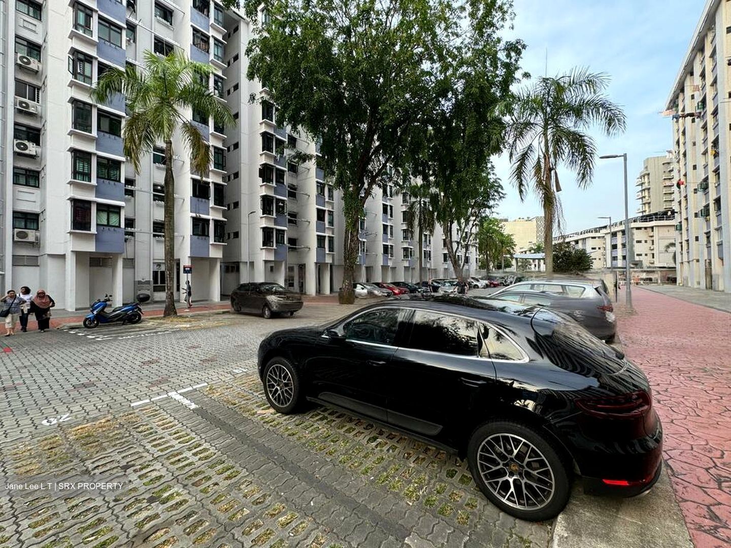 Bedok Town Centre (D16), Shop House #451416541
